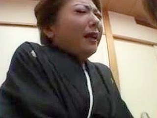 Horny Young Boy Fucks Mature Asian Mom in Nippon XXX Porn